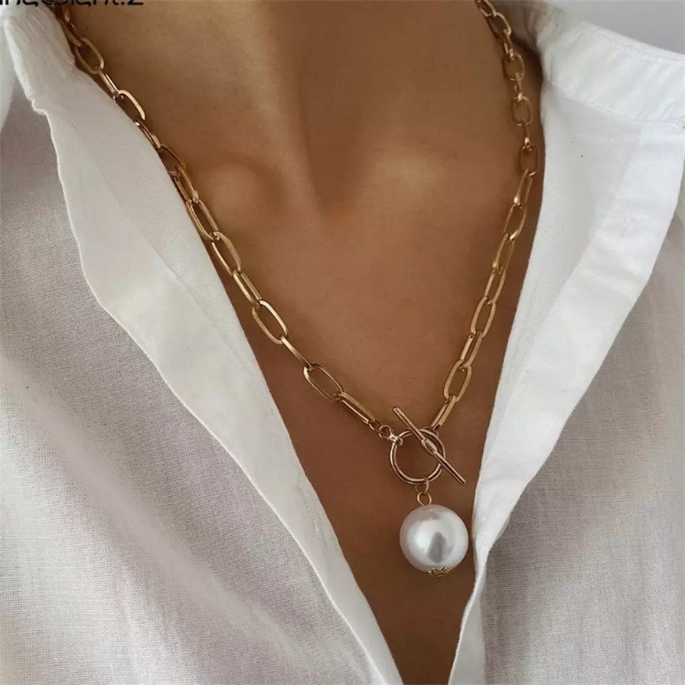 🌟. Big Baroque Imitation Pearl Two Tone Chain Necklace - Picture 2 of 4